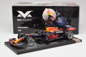 Red Bull Racing RB16B #33 M. Verstappen Monaco GP Winner 2021 Minichamps 1:18 113210533-R1 Živica – obrázok 6 z 6