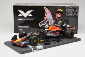 Oracle Red Bull Racing RB18 #33 M. Verstappen Belgian GP 2022 Minichamps 1:18 113221401 Živica – obrázok 7 z 7