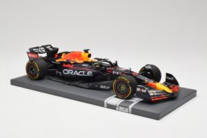 Oracle Red Bull Racing RB18 #33 M. Verstappen Mexican GP 2022 Minichamps 1:18 113222001 Živica – obrázok 4 z 7