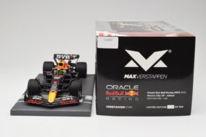 Oracle Red Bull Racing RB18 #33 M. Verstappen Mexican GP 2022 Minichamps 1:18 113222001 Živica – obrázok 6 z 7