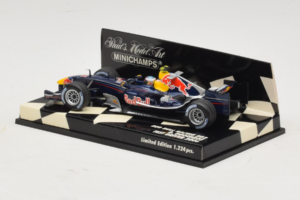 Red Bull Racing RB2 R. Doornbos Test Driver F1 2006 Minichamps 1:43 400060037 Kov – obrázok 3 z 5