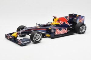 Red Bull Racing Renault RB5 #5 S. Vettel Showcar 2010 Minichamps 1:18 153100175 Kov
