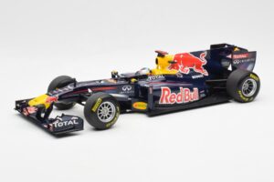 Red Bull Racing Renault RB6 #5 S. Vettel F1 World Champion 2010 Minichamps 1:18 110100005 Kov