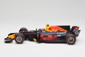 Red Bull Racing RB13 Tag Heuer #33 M. Verstappen Australian GP 2017 Minichamps 1:18 110170033 Živica – obrázok 3 z 7