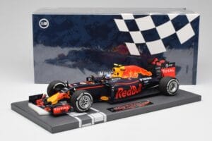 Red Bull RB12 #33 M. Verstappen Spain GP Winner 2016 Minichamps 1:18 117160333 Kov – obrázok 6 z 7