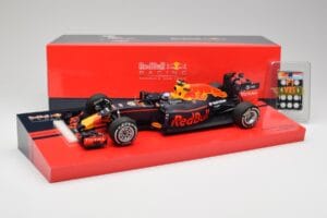 Red Bull RB12 #33 M. Verstappen Spain GP Winner 2016 Minichamps 1:18 147160533 Kov – obrázok 6 z 6