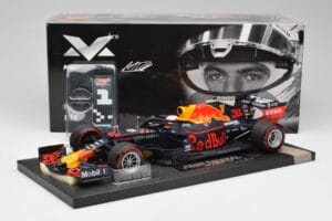 Red Bull RB15 #33 M. Verstappen Brazil GP Winner 2019 Minichamps 1:18 113191933 Kov – obrázok 6 z 7