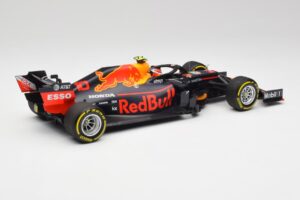 Red Bull RB15 #10 P. Gasly F1 2019 Minichamps 1:18 110190010 Kov – obrázok 2 z 7
