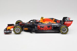 Red Bull RB15 #10 P. Gasly F1 2019 Minichamps 1:18 110190010 Kov – obrázok 3 z 7