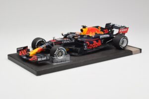 Red Bull RB16B #33 M. Verstappen Dutch GP Winner 2021 Minichamps 1:18 113212533 Kov – obrázok 2 z 7