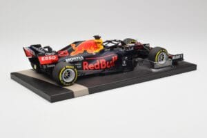 Red Bull RB16B #33 M. Verstappen France GP Winner 2021 Minichamps 1:18 113210833 Kov – obrázok 3 z 7