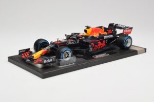 Red Bull RB16B #33 M. Verstappen Belgian GP 2021 Winner Minichamps 1:18 113211333 Živica – obrázok 2 z 7