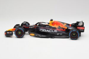 Red Bull RB18 #1 M. Verstappen Monaco GP 3rd Wet 2022 Minichamps 1:18 110220701 Kov – obrázok 3 z 7