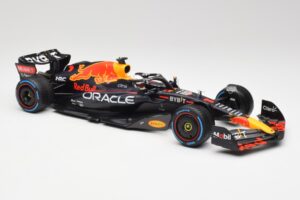 Red Bull RB18 #1 M. Verstappen Monaco GP 3rd Wet 2022 Minichamps 1:18 110220701 Kov – obrázok 4 z 7