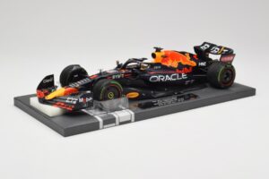 Red Bull RB18 #1 M. Verstappen Emilia Romagna GP 2022 Winner Minichamps 1:18 113220401 Živica – obrázok 2 z 7
