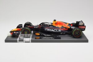 Red Bull RB18 #1 M. Verstappen Emilia Romagna GP 2022 Winner Minichamps 1:18 113220401 Živica