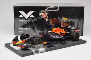 Red Bull RB18 #1 M. Verstappen Emilia Romagna GP 2022 Winner Minichamps 1:18 113220401 Živica – obrázok 7 z 7