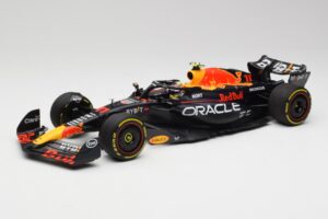 Red Bull RB19 #11 S. Perez Italian GP 2nd 2023 Minichamps 1:18 110231511 Kov