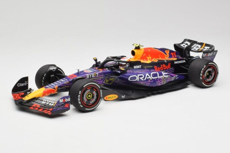 Red Bull RB19 #11 S. Perez Las Vegas GP 3rd 2023 Minichamps 1:18 110232211 Kov