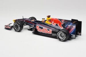 Red Bull RB3 #2 M. Webber F1 2007 Minichamps 1:18 110110272 Kov – obrázok 5 z 6
