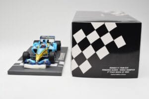 Renault F1 Team R25 #5 F. Alonso 3rd Place Brazil GP 2005 World Champion Minichamps 1:18 117051705 Kov – obrázok 6 z 7