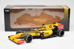 Renault R30 R. Kubica / V. Petrov F1 Showcar 2010 Minichamps 1:18 7711428831 Kov – obrázok 6 z 6