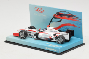 Super Aguri SA05 Honda #22 T. Sato 1st GP Bahrain 2006 Minichamps 1:43 518064322 Kov – obrázok 3 z 5