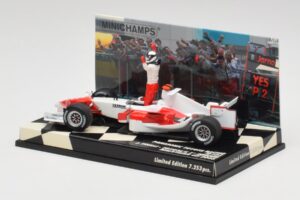 Toyota TF105 #16 J. Trulli Malaysia GP Podium 2005 Minichamps 1:43 400050116 Kov – obrázok 3 z 4