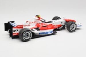 Toyota TF107 #12 J. Trulli F1 Launch Livery 2007 Minichamps 1:18 AM601321 Kov – obrázok 2 z 6