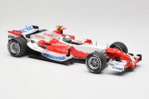 Toyota TF107 #12 J. Trulli F1 Launch Livery 2007 Minichamps 1:18 AM601321 Kov – obrázok 4 z 6