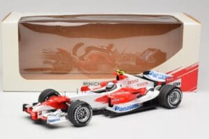 Toyota TF107 #12 J. Trulli F1 Launch Livery 2007 Minichamps 1:18 AM601321 Kov – obrázok 6 z 6