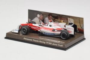 Toyota TF109 Panasonic Toyota Racing #9 J. Trulli F1 2009 Minichamps 1:43 AM62130 Kov – obrázok 3 z 5