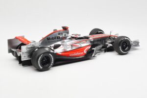 McLaren MP4-22 Mercedes #1 F. Alonso Showcar 2007 Minichamps 1:18 533071871 Kov – obrázok 2 z 6