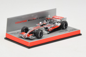 McLaren MP4-22 Mercedes #1 F. Alonso Vodafone McLaren Showcar F1 2007 Minichamps 1:43 533074371 Kov – obrázok 2 z 5