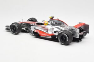 McLaren MP4-22 Mercedes #2 L. Hamilton 2007 Dealer Edition Minichamps 1:18 530071802 Kov – obrázok 5 z 6