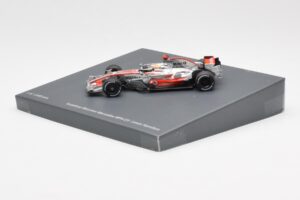 McLaren MP4-23 Mercedes #22 L. Hamilton F1 World Champion 2008 Minichamps 1:43 B66962422 Kov – obrázok 2 z 4