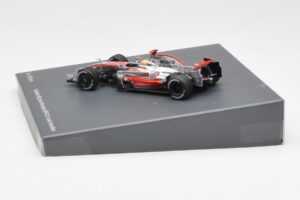 McLaren MP4-23 Mercedes #22 L. Hamilton F1 World Champion 2008 Minichamps 1:43 B66962422 Kov – obrázok 3 z 4