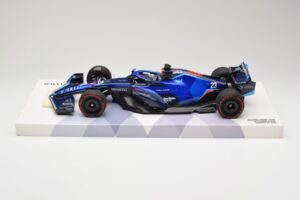Williams FW44 Mercedes #23 A. Albon Bahrain GP 2022 Case Edition Minichamps 1:18 147220123 Živica