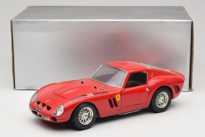 Ferrari 250 GTO Červený Bburago 1:18 B003 Kov – obrázok 8 z 8