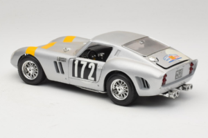 Ferrari 250 GTO #172 Tour de France 1964 Bburago 1:18 7011 Kov – obrázok 7 z 8