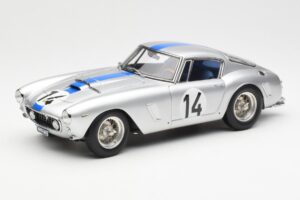 Ferrari 250 GT SWB #14 P. Noblet / J. Guichet Team Noblet 3rd Place 24 Hours of Le Mans 1961 CMC 1:18 M-079 Kov