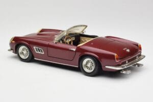 Ferrari 250 GT California Červený Hot Wheels 1:18 3401158 Kov – obrázok 7 z 8