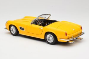 Ferrari 250 GT California Spider Žltý Hot Wheels 1:18 23905 Kov – obrázok 7 z 8