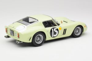 Ferrari 250 GTO #15 S. Moss / I. Ireland Goodwood Tourist Trophy Winner 1962 Kyosho 1:18 08438C Kov – obrázok 3 z 8
