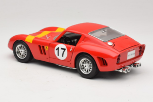 Ferrari 250 GTO #17 Bburago Sammlerborse Červený Bburago 1:18 3007-P1 Kov – obrázok 7 z 8