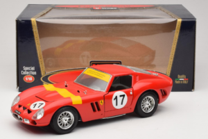 Ferrari 250 GTO #17 Bburago Sammlerborse Červený Bburago 1:18 3007-P1 Kov – obrázok 8 z 8