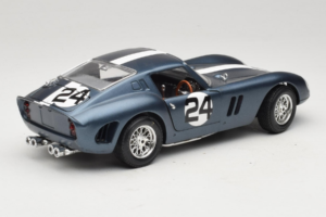 Ferrari 250 GTO #24 Modrý Biely Pruh 1962 Bburago 1:18 3011-B2 Kov – obrázok 3 z 8