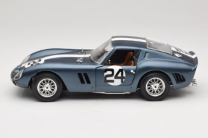 Ferrari 250 GTO #24 Modrý Biely Pruh 1962 Bburago 1:18 3011-B2 Kov – obrázok 4 z 8