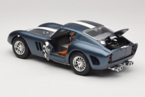 Ferrari 250 GTO #24 Modrý Biely Pruh 1962 Bburago 1:18 3011-B2 Kov – obrázok 5 z 8