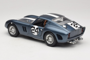 Ferrari 250 GTO #24 Modrý Biely Pruh 1962 Bburago 1:18 3011-B2 Kov – obrázok 7 z 8